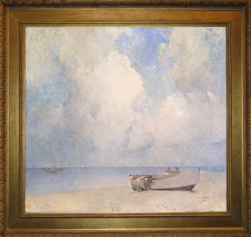 Ein gerahmtes Bild, das Boote auf dem Meer zeigt, wobei ein Boot am Strand liegt und der Himmel im Hintergrund zu sehen ist.