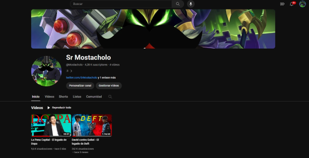 Screenshot einer Website mit schwarzem Hintergrund, das animierte Bilder und Text anzeigt, einschließlich der Überschrift "Wie lade ich YouTube-Videos herunter".