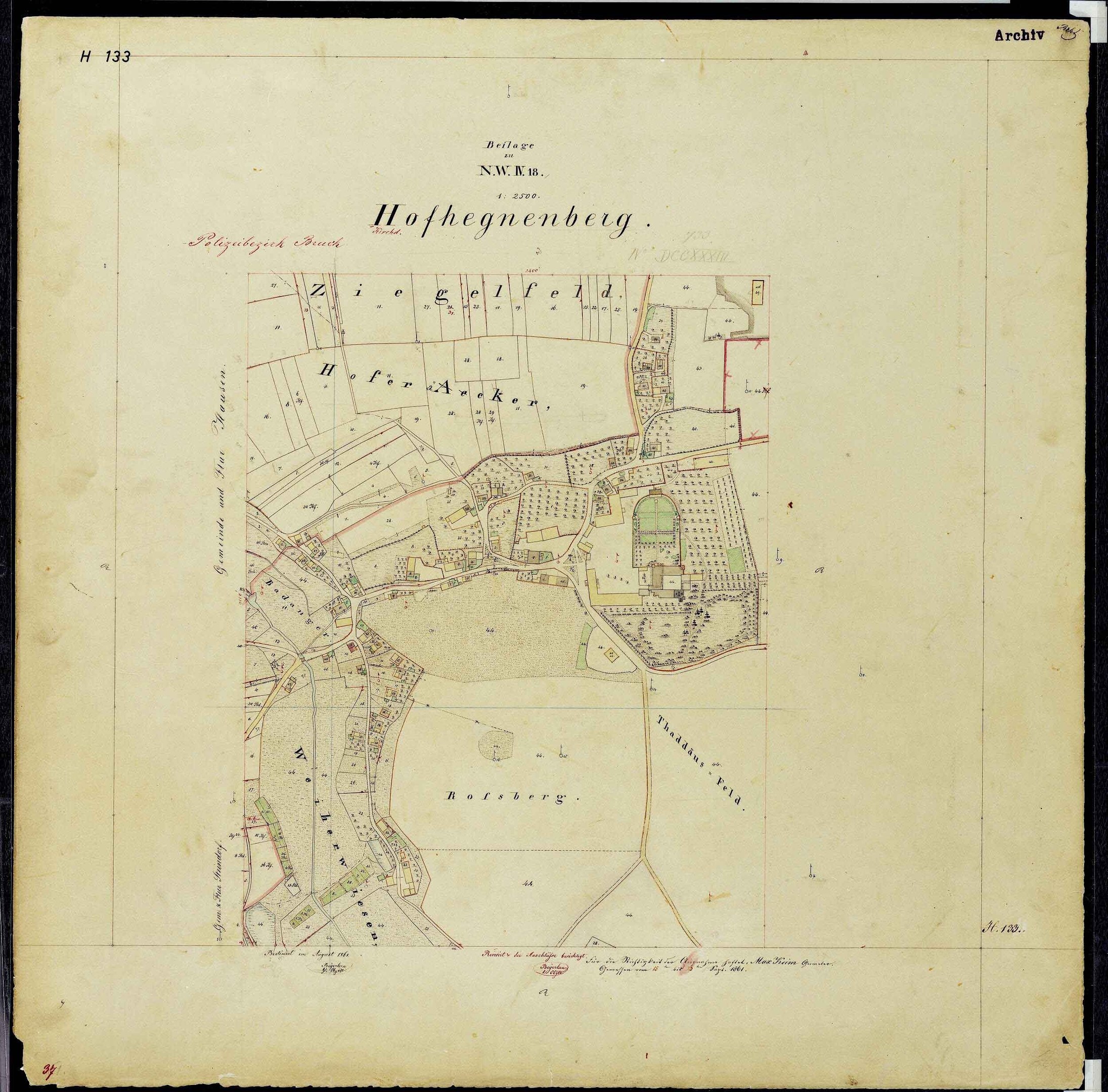 Schwarze und weiße Karte von Hofhegenberg, Deutschland, mit schwarzem Rand, zeigt Straßen, Gebäude und Sehenswürdigkeiten.