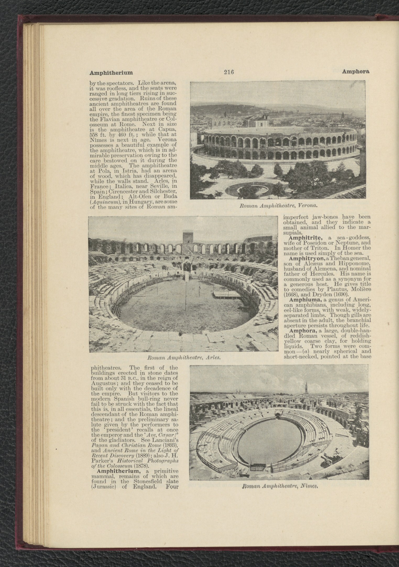 Offenes Buch mit Stadionfoto und Text- und Bildinformationen ber die Veranstaltungsort.