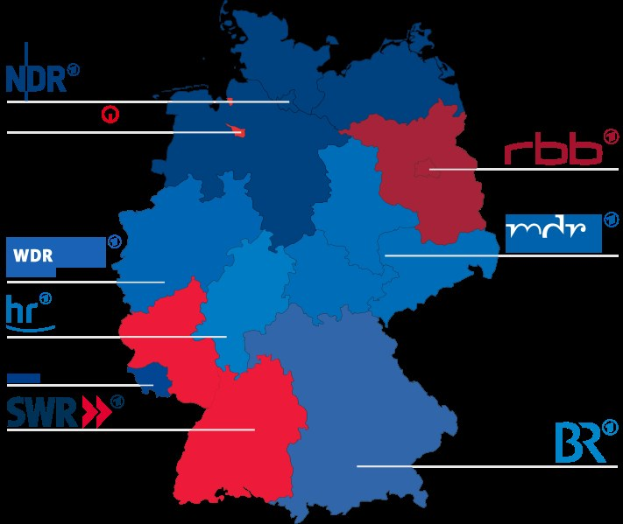 Eine Deutschlandkarte mit in rot und blau hervorgehobenen Bundesländern, die die Ergebnisse der Wahlen von 2016 anzeigen, einschließlich der Namen der Kandidaten und weiterer Einzelheiten zum Wahltermin.