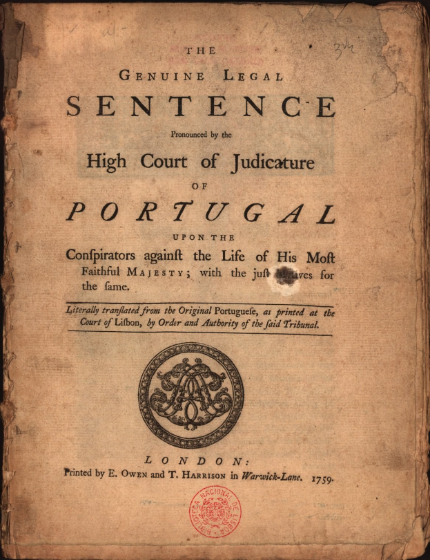 Altes Buch mit schwarzem Hintergrund und einem Stempel, betitelt mit 'Das echte Rechtsurteil des Hohen Gerichts von Portugal'.