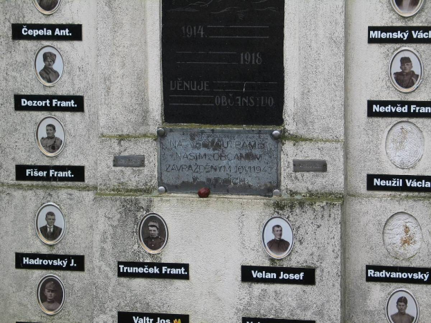 Vandalen rissen Buchstaben vom Weltkriegs-Heldenstädte-Mahnmal in Gyumri