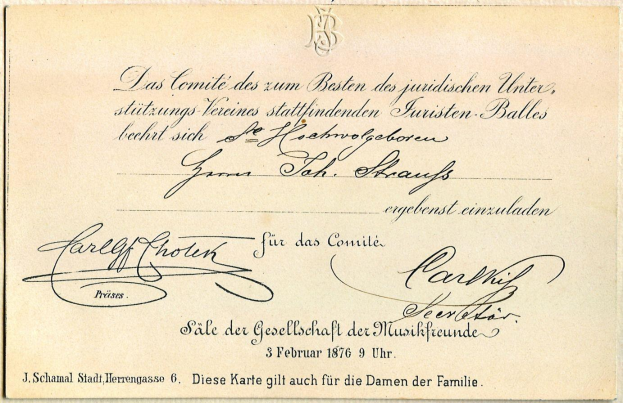 Ein altes Dokument mit Handschrift, das wie ein von der deutschen Regierung ausgegebenes Zertifikat aussieht und ein Logo oben trägt.