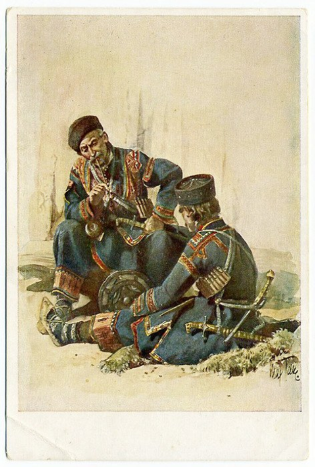 Zwei Männer in Militäruniformen sitzen auf dem Boden, einer spielt ein Musikinstrument und hält ein Objekt, mit "Kasachstan" unten.