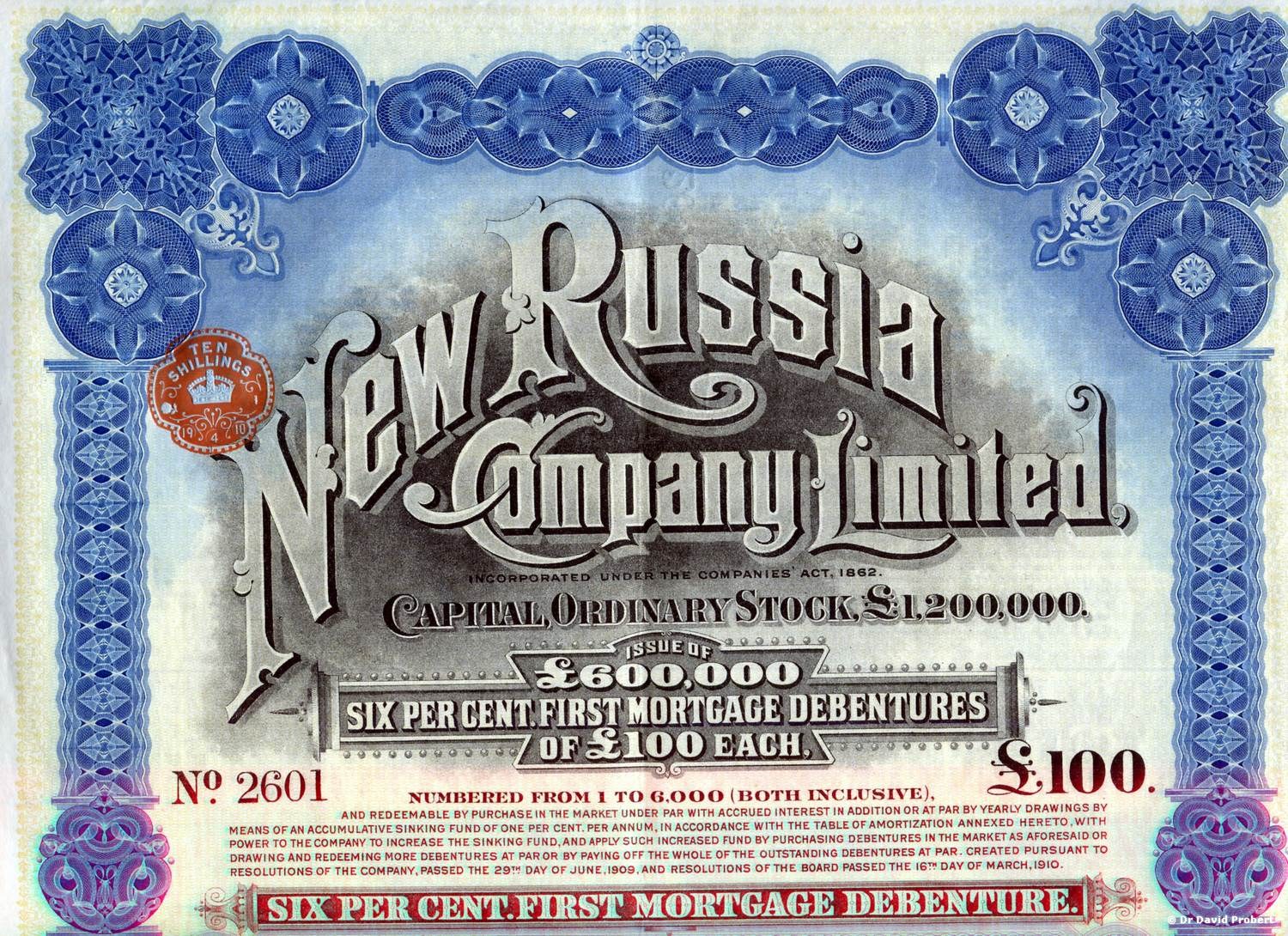 Aktienzertifikat der New Russia Company Limited mit blauem Hintergrund, weißer Schrift und fetten Zahlen.