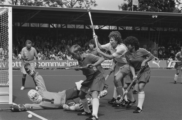 Kanadische Frauen gehen vor der Flag Football Weltmeisterschaft unter Druck